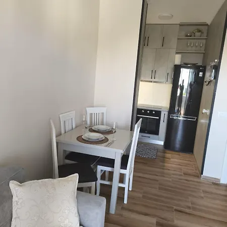 Tuma Family Apartman Golem