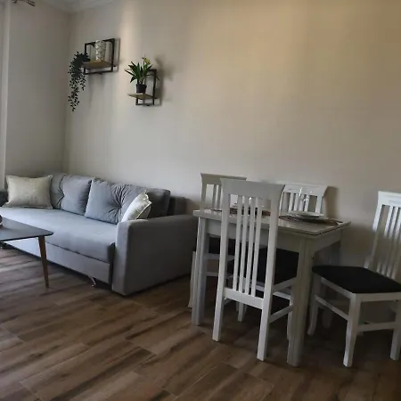 Tůma Family Apartmán Golem (Tirana)