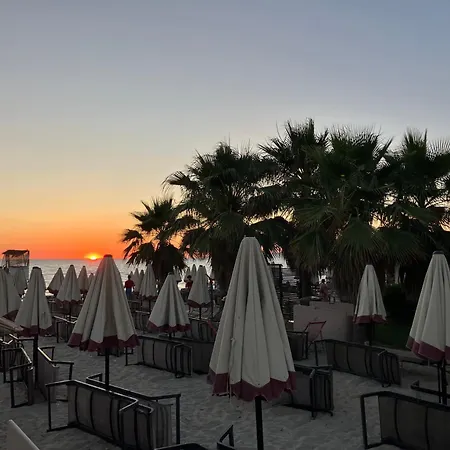 Tůma Family * Golem (Tirana)